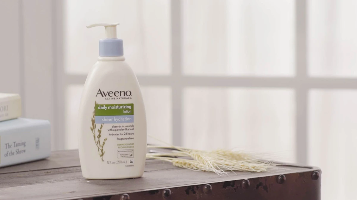 「彈亮肌」就是今夏最強隱形戰袍！萃取自「超級食物」燕麥的水感保濕乳來幫忙~