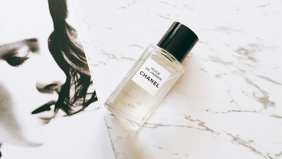 向90年前的香奈兒女士致敬！Chanel再現經典茉莉精萃油(加映6種獨家美容油用法)