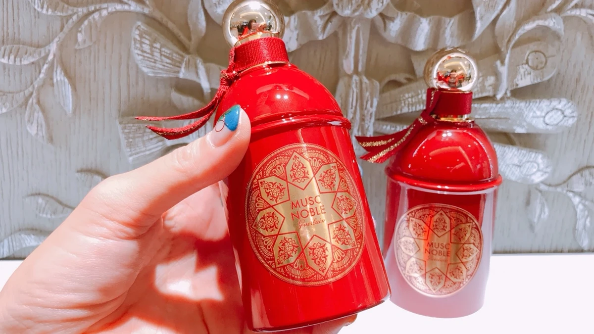 香水迷注意！嬌蘭以「玫瑰為基調，搭配皮革、木質」推出全新迷幻異境淡香精，連香氛達人都拜倒在其迷醉香氣下