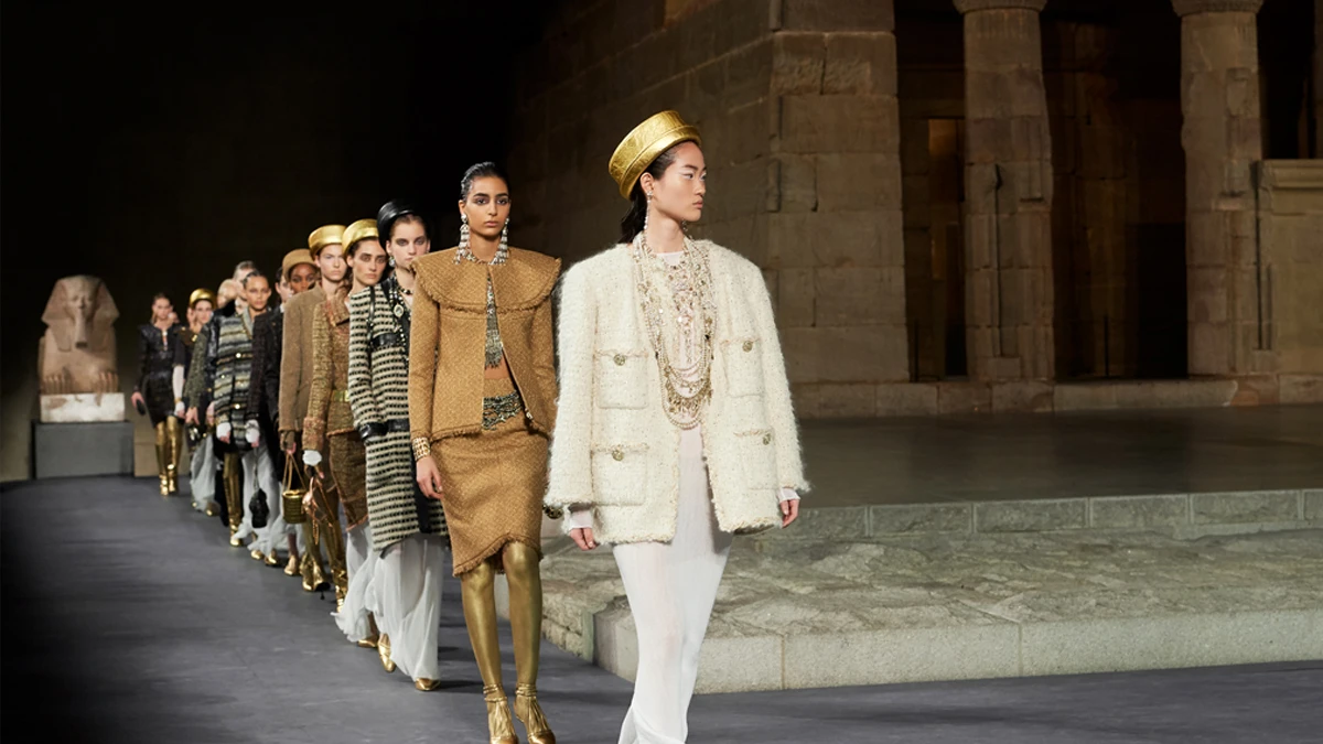 Chanel 2018/19 Métiers d'Art 工坊系列,巴黎、紐約、埃及三地連線!