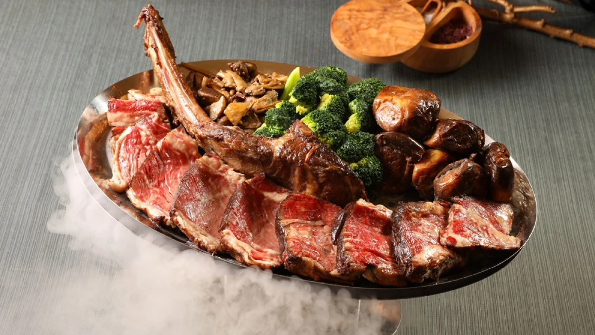 肉食女必嚐!超浮誇戰斧牛排會「飄仙氣」,顛覆你對桌菜的想像,還能自選菜單打造專屬宴席