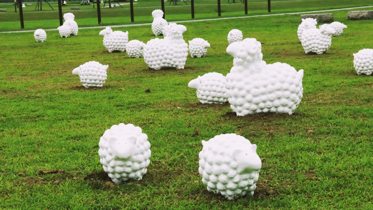 新北大都會公園出現60隻羊咩咩!超可愛藝術品快閃4個月,成最新療癒打卡景點