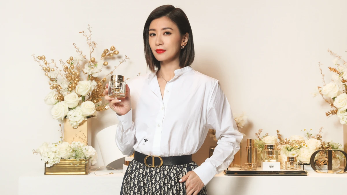 賈靜雯:「保養肌膚其實很簡單,我喜歡做瑜珈,收操的那刻流汗了,膚況變好,身心靈也跟著舒暢了!」