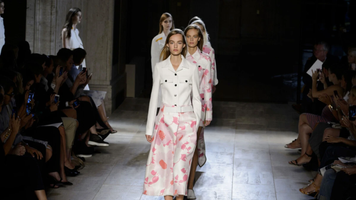 【2015紐約時裝週】讓女性心動的時髦輪廓!Victoria Beckham 2015 春夏系列