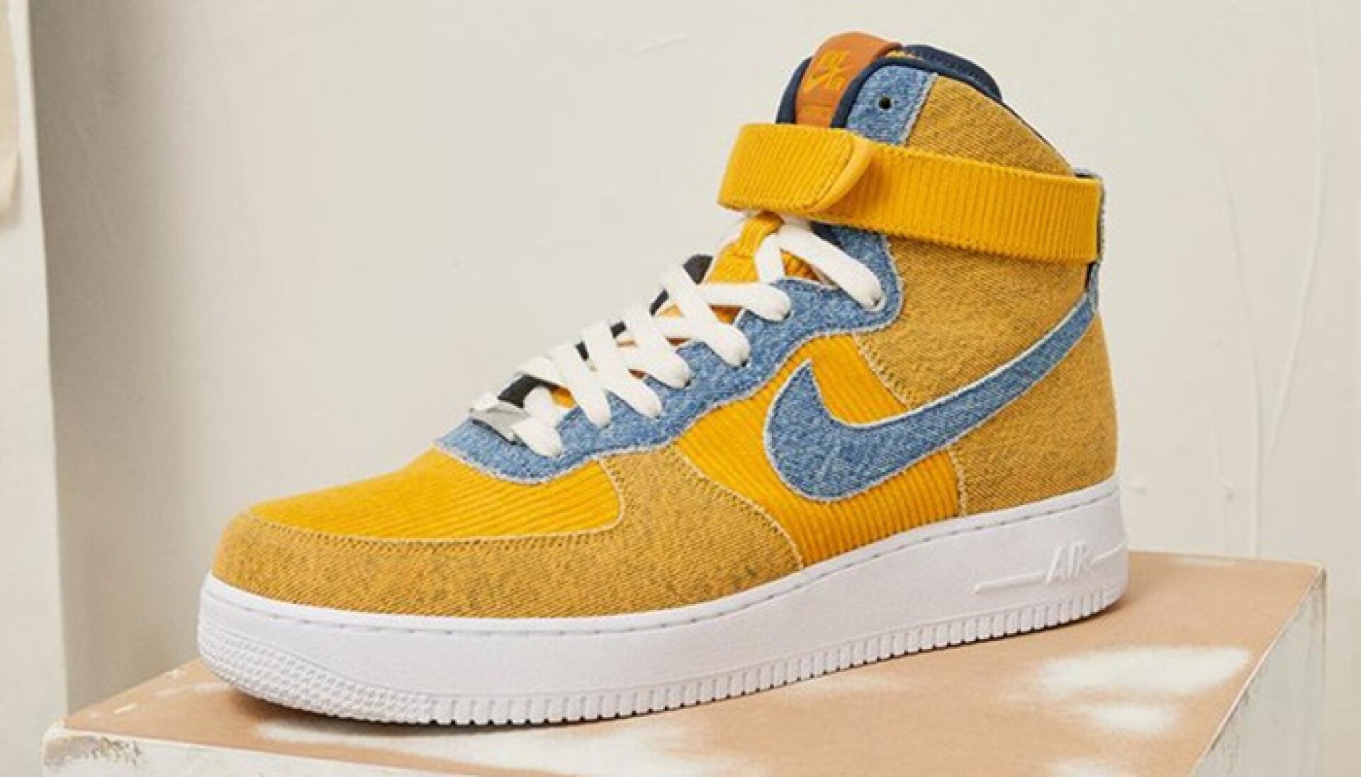 球鞋控務必要收藏！Nike再度攜手LEVI'S推出Air Max 90、Air Force 1丹寧拼接配色| Marie Claire 美麗佳人