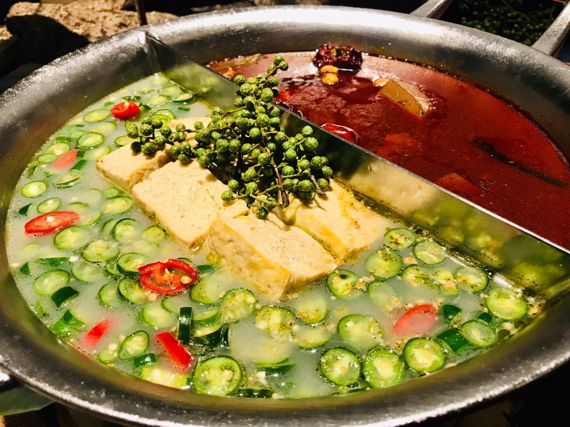 火鍋控們暴動起來 青花驕推出全台唯一的 綠色麻辣鍋 麻而不辣夏天也能吃的清爽系火鍋 Marie Claire 美麗佳人