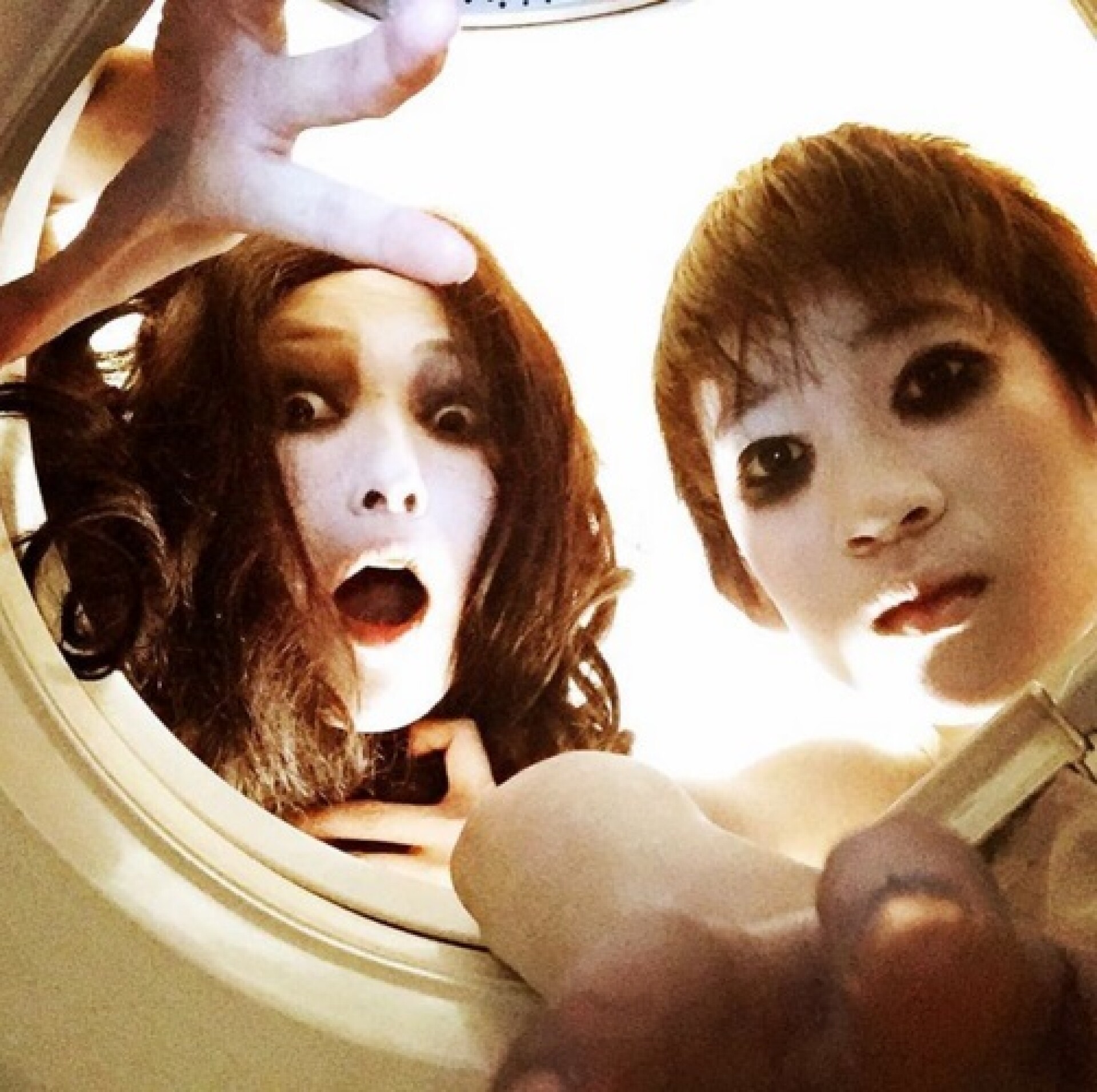 會不會太溫腥 一起散步 一起賞花 咒怨 母子檔伽椰子和俊雄的暖心日常 Marie Claire 美麗佳人