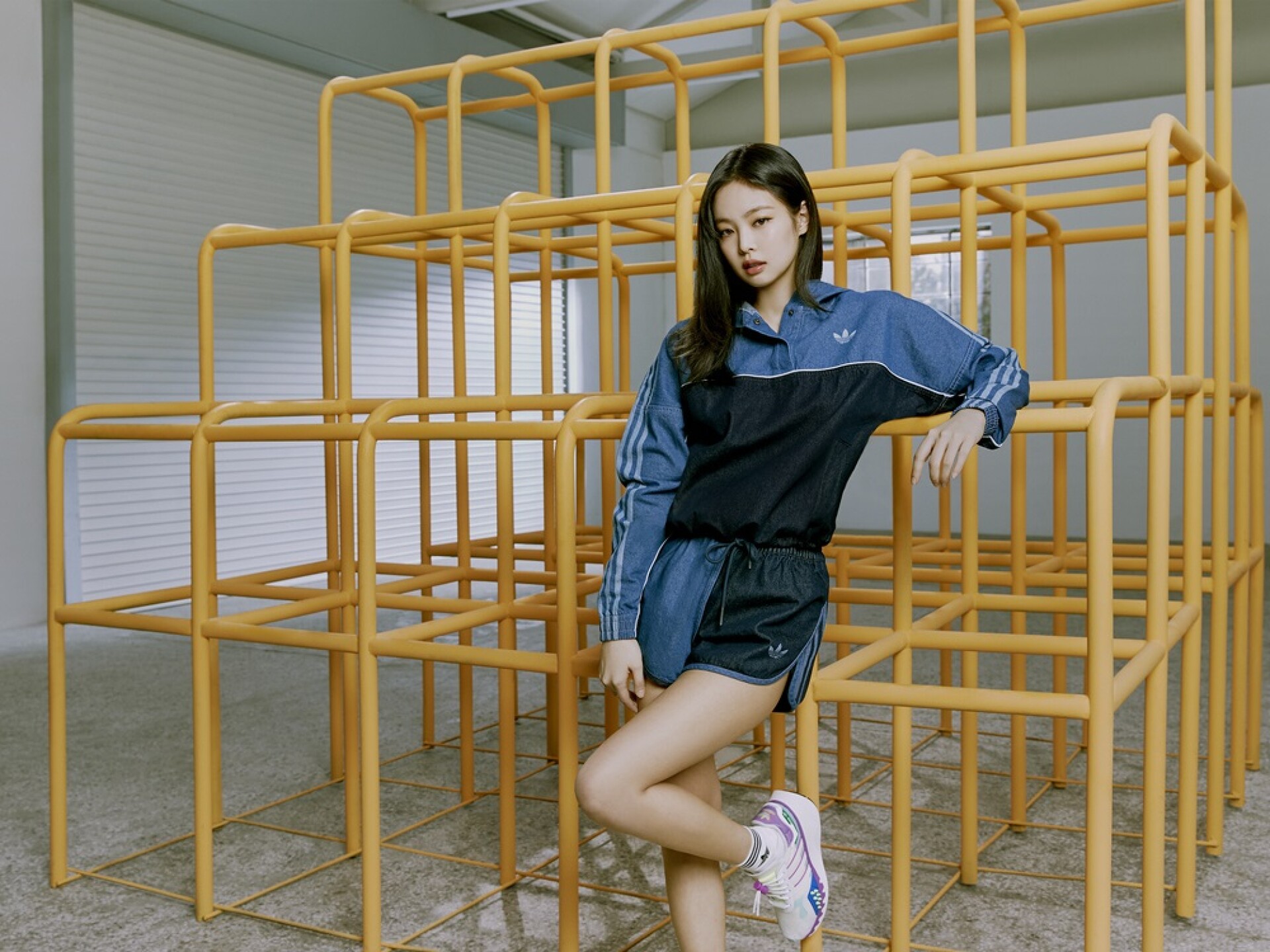 adidas jennie
