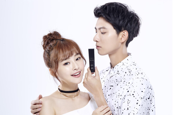 情人節快到來注意!市井小情侶也能高調放閃,男帥女美的秘密在這啦~