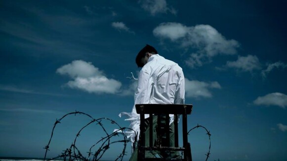 「每一首詞曲寫下內心的牢騷,卻這麼無法令人討厭。」JJ林俊傑全新專輯《偉大的渺小》11首靈魂歌曲唱出渺小人類的偉大道理