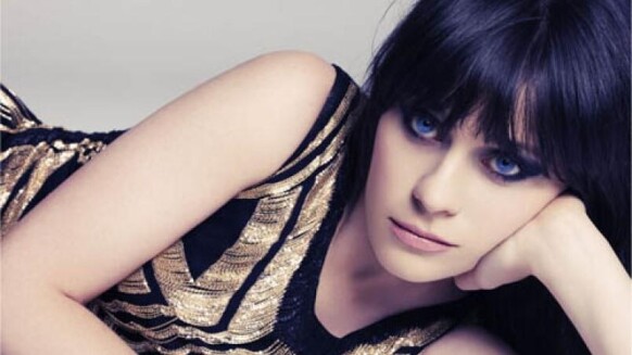 封面人物:Zooey Deschanel 柔依黛絲香奈釋放碧藍色眼眸魅力!