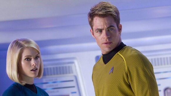 《闇黑無界:星際爭霸戰》克里斯潘恩Chris Pine:好萊塢的熱血浪子
