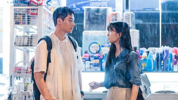 如何區分男人的「好感」、「喜歡」、「愛」?願意包容你、承擔責任,就是真的愛上了。