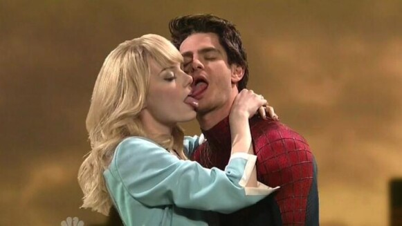 沒有偶像包袱!Emma Stone無尺度喇季激吻蜘蛛人Andrew Garfield