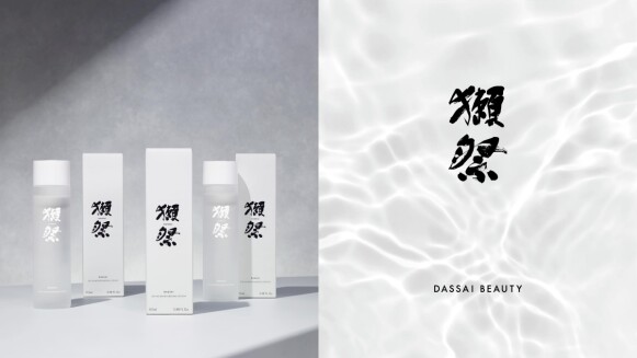 把清酒變化妝水!日本知名酒廠獺祭推酒粕化妝水,添加菸鹼醯胺在秋冬打造細嫩肌