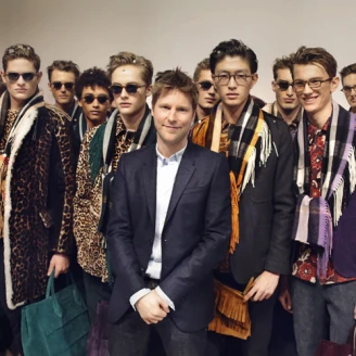 超模劉雯也超文青！BURBERRY 2015年秋冬男裝英倫再現經典波希米亞風