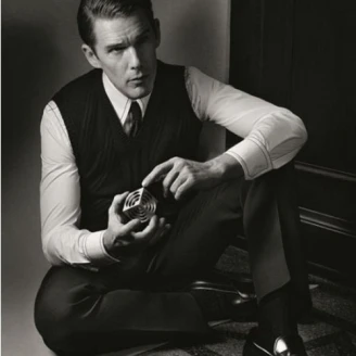 令人著迷的瞬間！PRADA捕捉這些好萊塢男星們的凝思片刻