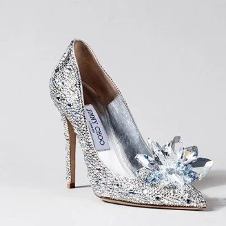 Jimmy Choo將灰姑娘的玻璃鞋變成真的了！