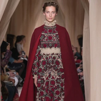 為愛而生！Valentino春夏高訂大談愛情萬歲