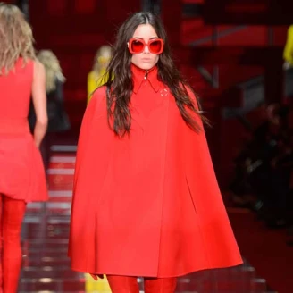 【2015秋冬米蘭時裝週】VERSACE：當下風格 演繹未來