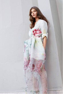 首次登台！LEONARD 2015春夏時尚大秀 林嘉綺、蔣怡秀場綻放繽紛春意