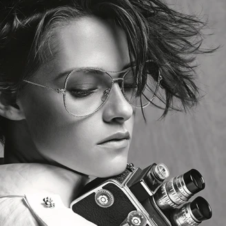 CHANEL 2015春夏眼鏡形象廣告：時尚大師親自掌鏡，克莉絲汀史都華完美演繹