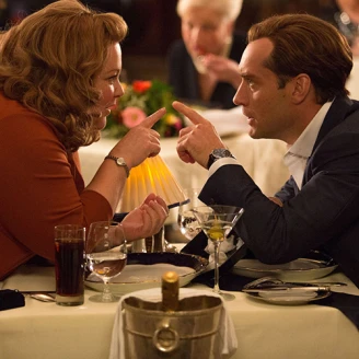 瑪莉莎麥卡錫是裘德洛的喜劇偶像,【麻辣賤諜】圓了半個007特務夢!