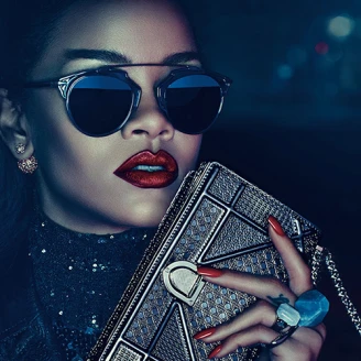 Dior秘密花園IV全新廣告與微電影出爐！蕾哈娜性感魅惑主演