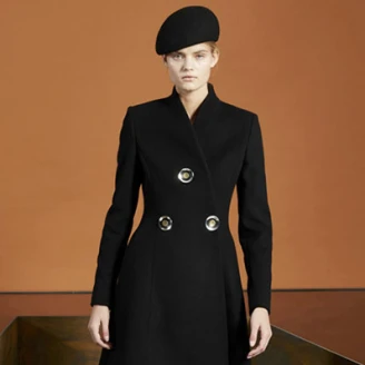 Stella McCartney早秋登場！簡單高質感，上城與下城的融合新態度