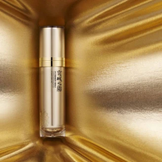 紋路全面淡化！「京城之霜」五爪超緊顏彈力精華乳