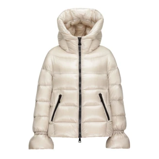 Moncler 輕羽絨系列 微涼初秋最佳之選！