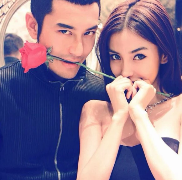 時間確定了!黃曉明與Angelababy將於10月辦婚禮
