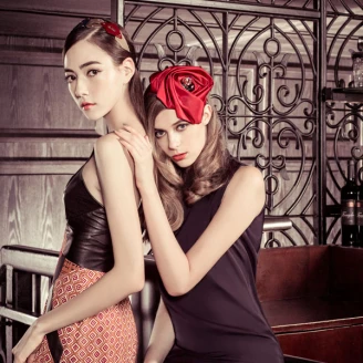 璀璨冬日Alexandre Zouari在秀髮上盡情綻放醉人色彩！