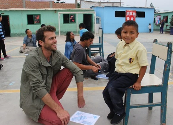 跟著TOMS一起去祕魯捐鞋