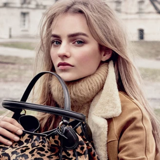 街頭大玩抓拍‬‬‬！COACH秋季女裝廣告，STEVEN MEISEL完美補捉重機魂