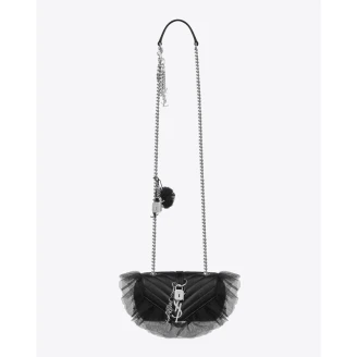 龐克寶貝的新歡！Saint Laurent陪妳揹鍊條包耍酷入秋