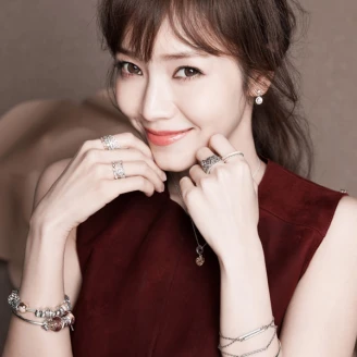 甜美媽咪侯佩岑用PANDORA記錄每一刻的幸福