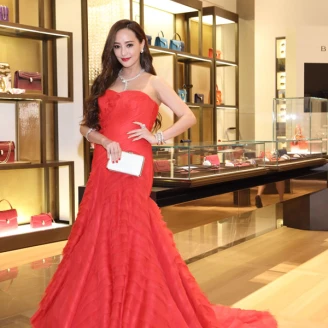 BVLGARI點亮台北101令人讚嘆！關穎華麗登場演繹Serpenti傳世之美