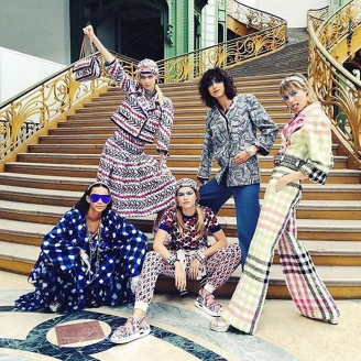 【巴黎時裝週】CHANEL AIRLINES 系列 輕盈而時尚的春夏氛圍 帶你與夢想翱翔起飛