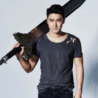 暖男使壞!始源歐巴首次嘗試煙燻妝電力100%