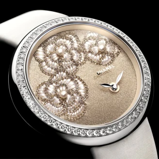 獨一無二奢華之作Chanel山茶花刺繡錶盤