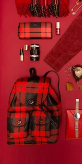 紅黑格紋超搶眼！COACH大膽玩格紋