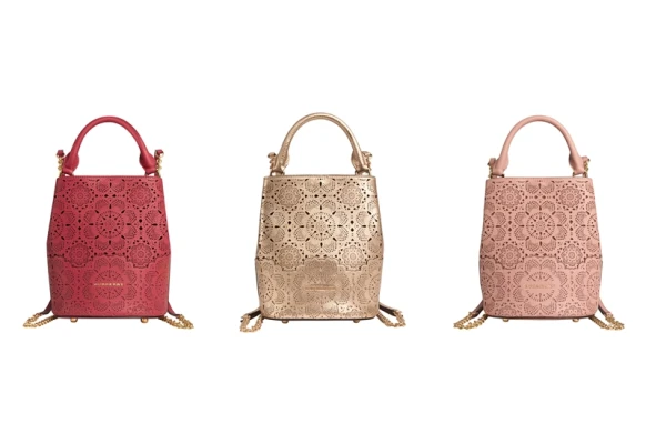 新年賀禮搖搖手機就送到！Burberry x 微信專屬互動式新年活動，再推出地區限定年節經典手袋