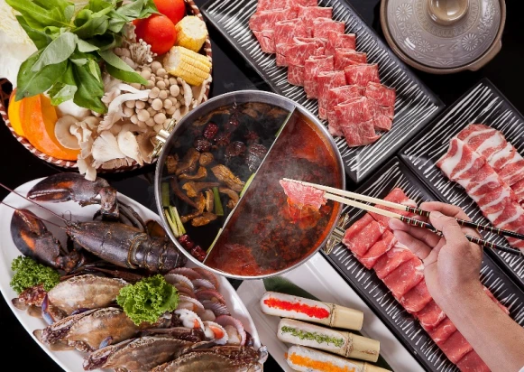 禁斷的辣味，四川重慶第一鍋重慶小天鵝風暴來襲