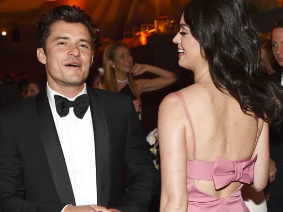 這些甜蜜時刻都成回憶!奧蘭多布魯與凱蒂佩芮宣告分手