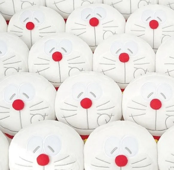 哆啦 A 夢迷千萬不可錯過！快把120公分超巨型雪人哆啦 A 夢打包回家陪你度過冷呼呼的冬季