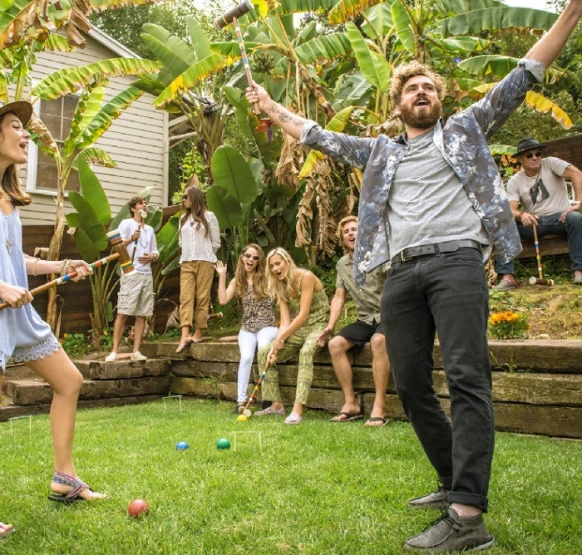 春日樂出遊，怎能少了時髦舒適鞋款？