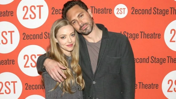 展開新戀情!亞曼達賽佛瑞和40歲男星傳出熱戀