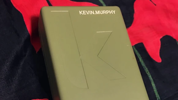 驕傲甩出一頭健康髮！編輯最愛洗髮精推薦