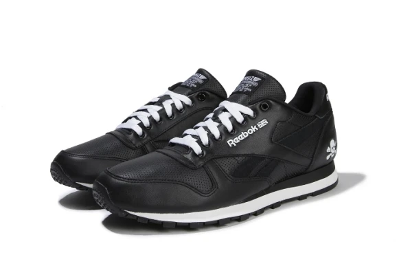 追逐潮流球鞋的你! 怎能錯過這雙NHIZ x Reebok 聯名 Classic Leather 系列?!!!